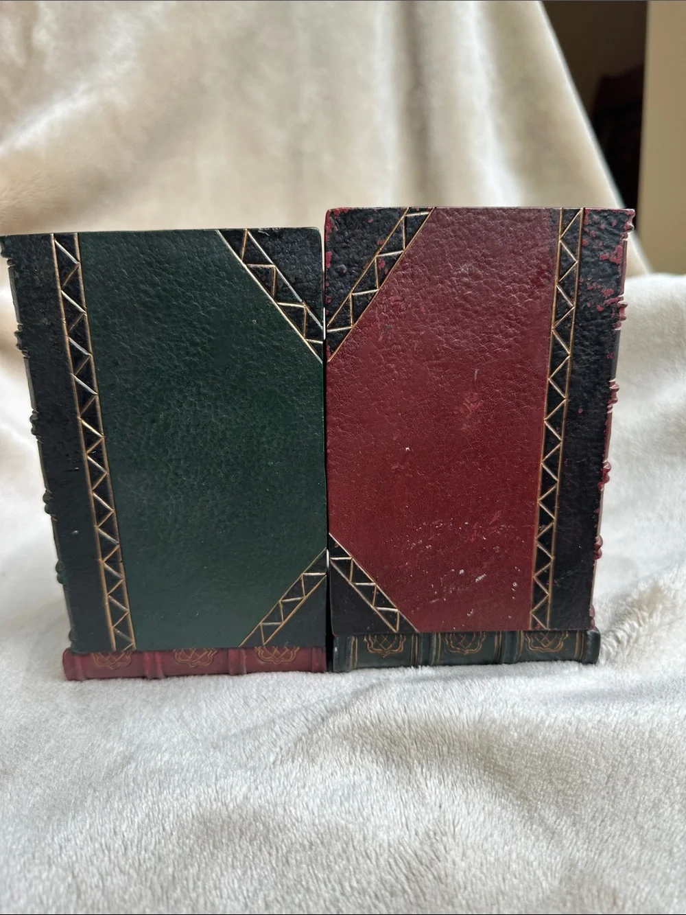 Decorative Golf Bookend Set in Brown and Green - Unbranded